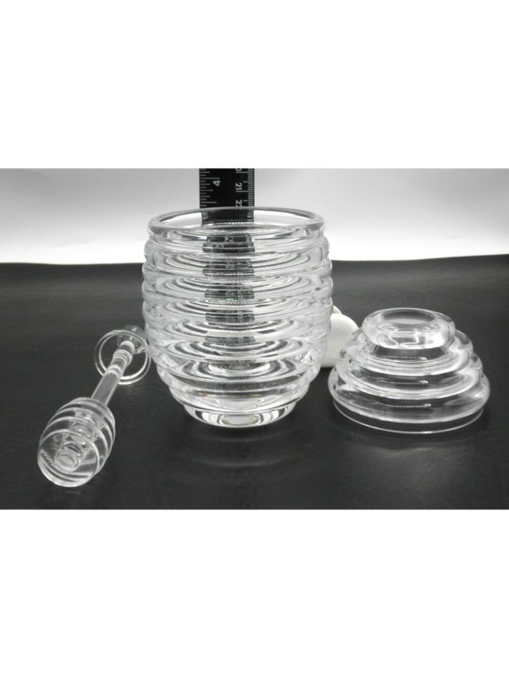 Clear Acrylic Beehive Honey Pot With Dipper Vintage from the 1980's CLEAN - Picture 4 of 9
